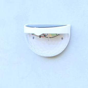 Frendorf | SolarCrest LED Wandleuchte | Halbkreis-Design | Solarbetrieben | Wasserdicht | Zaun- und Außenbeleuchtung