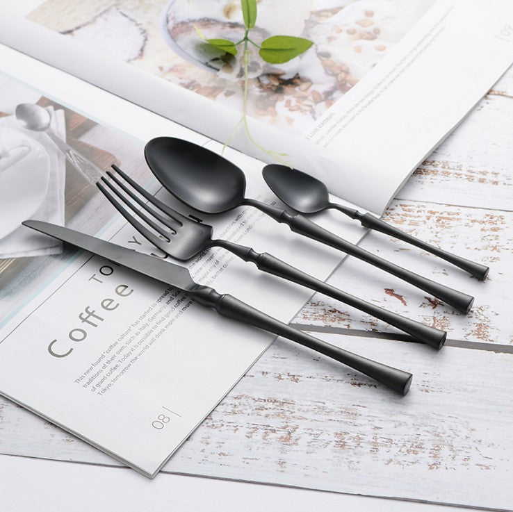 Klassisches Edelstahlset mit Eleganten Griffen