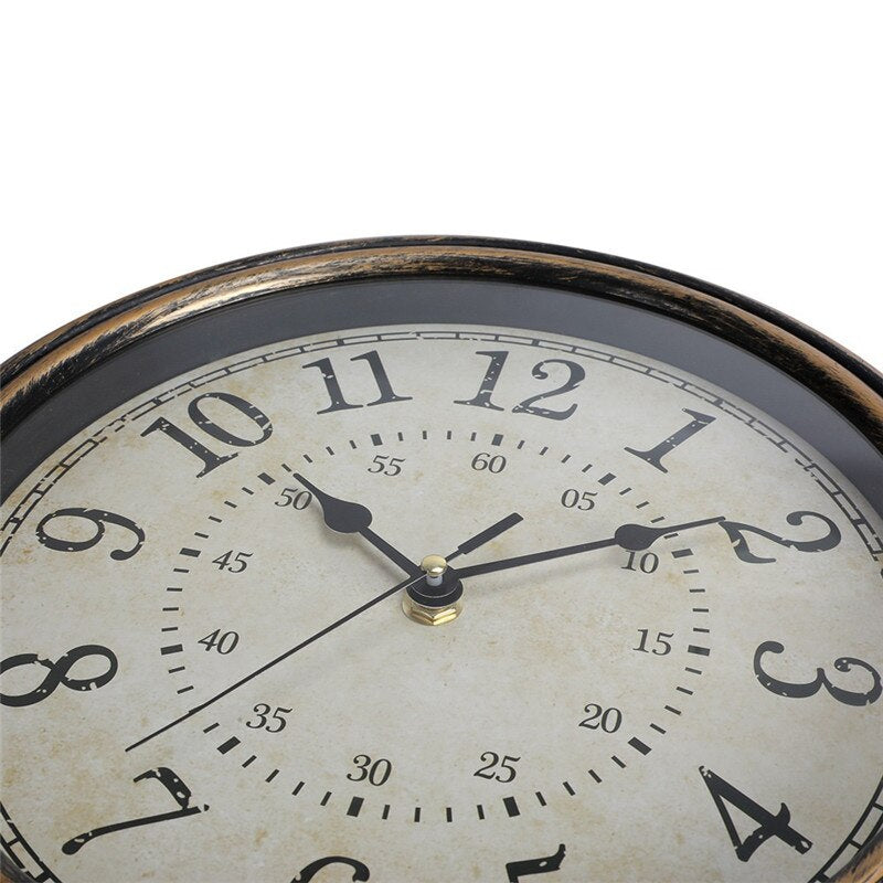 Frendorf | Rustik Vintage Holzwanduhr – Klassische Eleganz für Ihr Zuhause