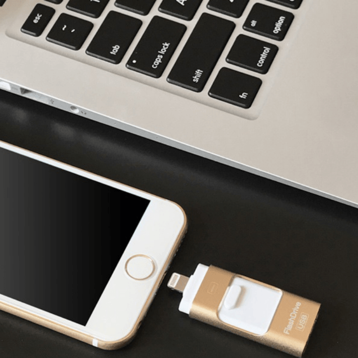 Frendorf | Plug & Play USB Drive  für iPhone