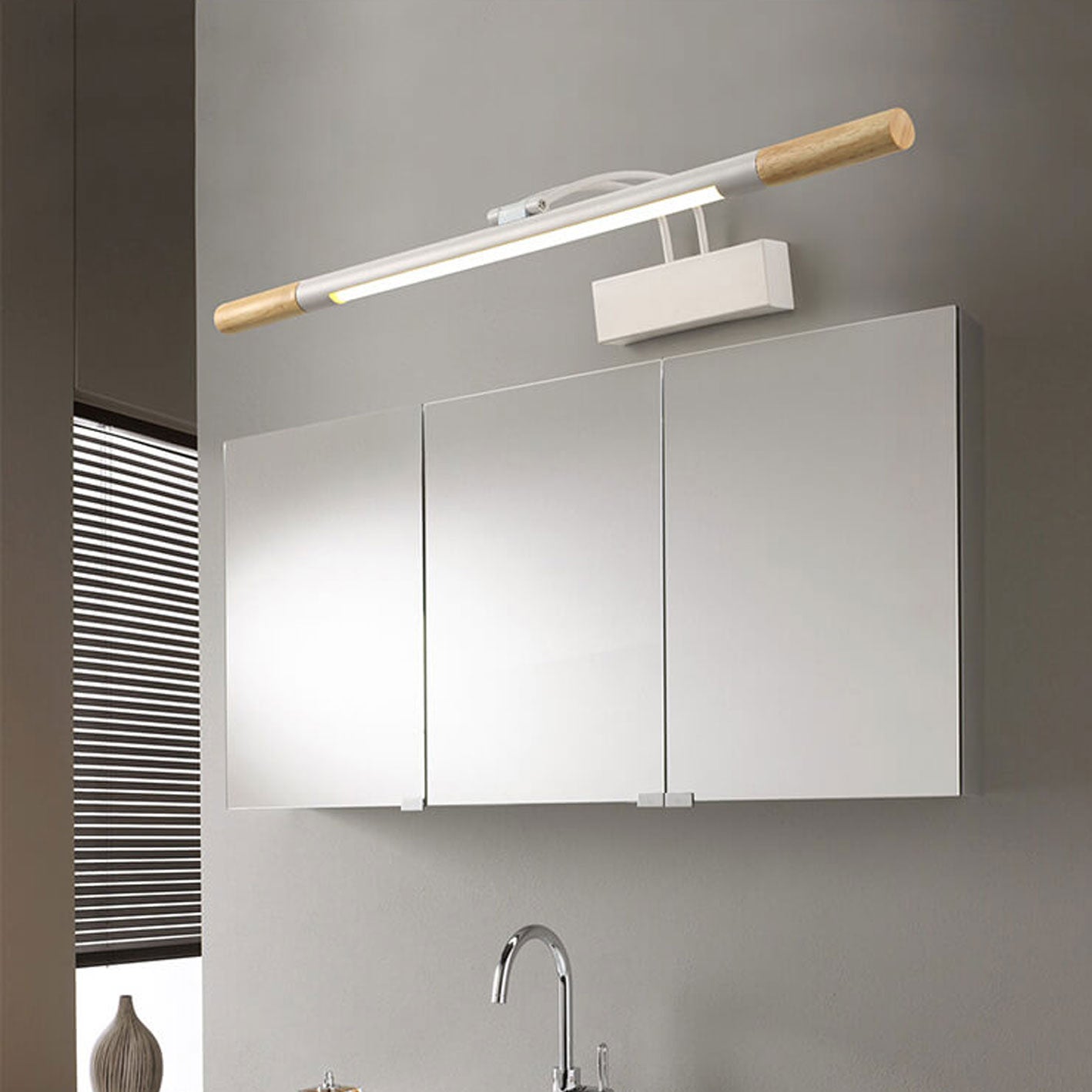 Frendorf | Arkluma Nordic LED Wandleuchte | Massivholz | Geschwungener Arm | Warmes oder Weißes Licht
