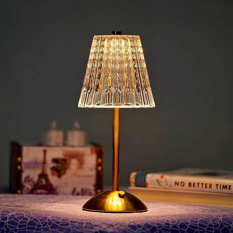 | Retro-Kristall-Tischlampe mit modernem Flair