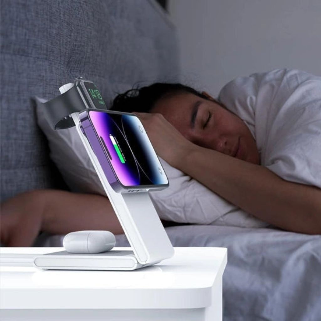 Frendorf | 3-in-1 Kompaktladegerät – Kabelloses Ladegerät für iPhone, Apple Watch und AirPods