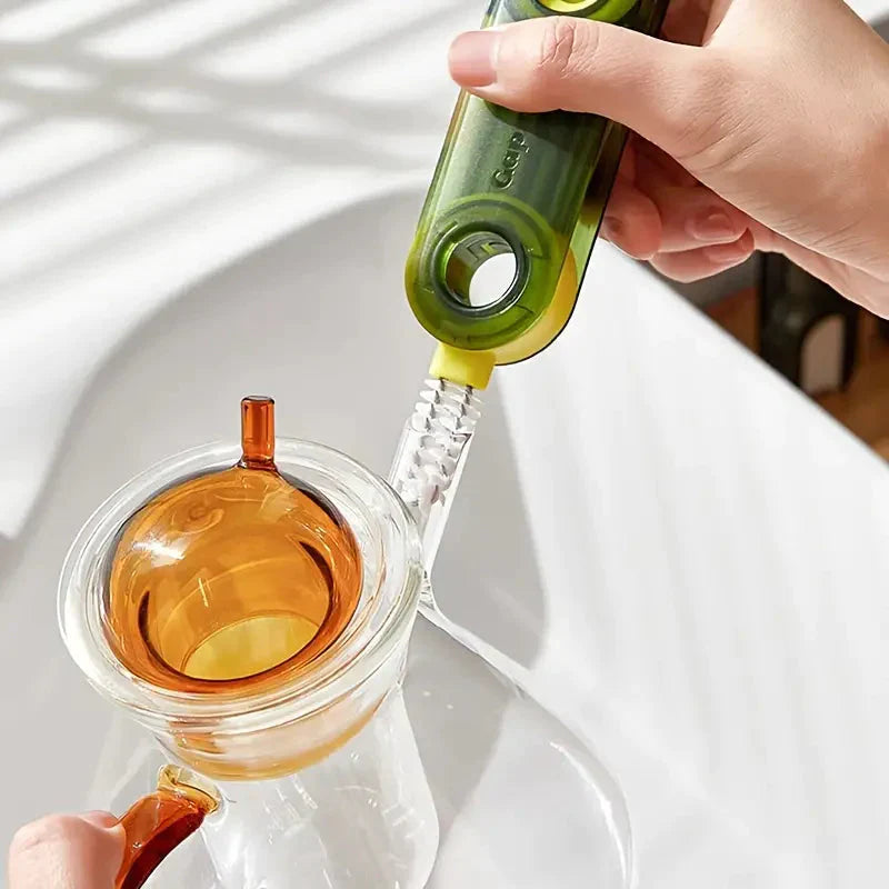Frendorf | 3er-Pack: 3-in-1 Kleine Flasche Becher Deckel Detail Bürste