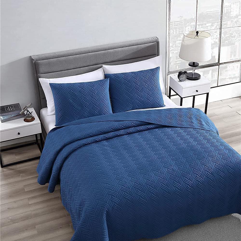 Frendorf | 3-teilige Set: Geprägtes Steppbett-Set