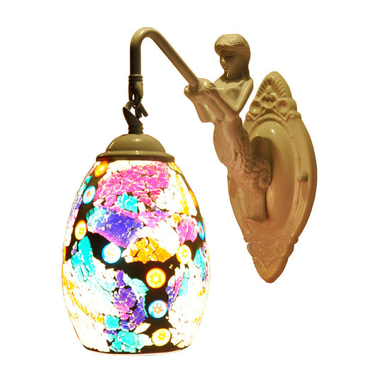 Frendorf | Weißes Kuppelwandbeleuchtungselement Tiffany-Stil 1 Licht Blau/Violett Glas Sconce mit Meerjungfrauen-Deko