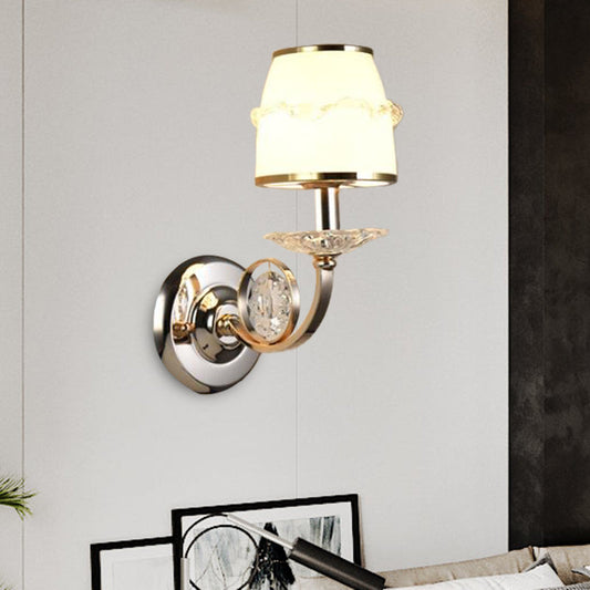 Frendorf | 1/2-Bulb Curving Wall Light Traditionelle Weiße Metall LED-Wandlampe mit Kristallakzent