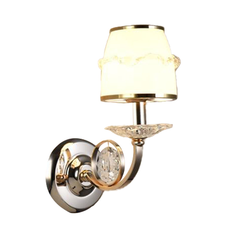 Frendorf | 1/2-Bulb Curving Wall Light Traditionelle Weiße Metall LED-Wandlampe mit Kristallakzent