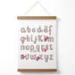Süßes Alphabet mit pinken Blumen Poster mit Aufhänger