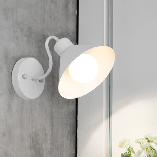 Frendorf | 1 Licht Schlafzimmer Wandlampe Industrieller Stil Weiß/Schwarz Wandleuchte mit Kegel Metallschirm