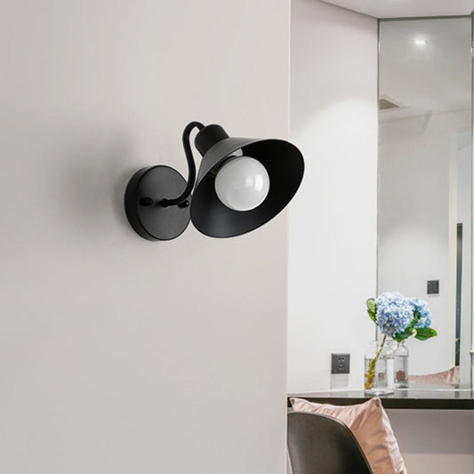 Frendorf | 1 Licht Schlafzimmer Wandlampe Industrieller Stil Weiß/Schwarz Wandleuchte mit Kegel Metallschirm