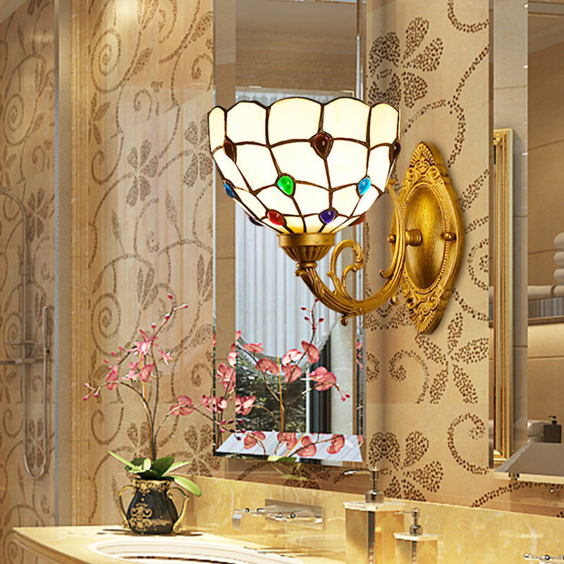 Frendorf | 1 Licht Badezimmer Vanity Lampe Mediterrane Messing Wandleuchte mit Perlen weißem Glasschirm