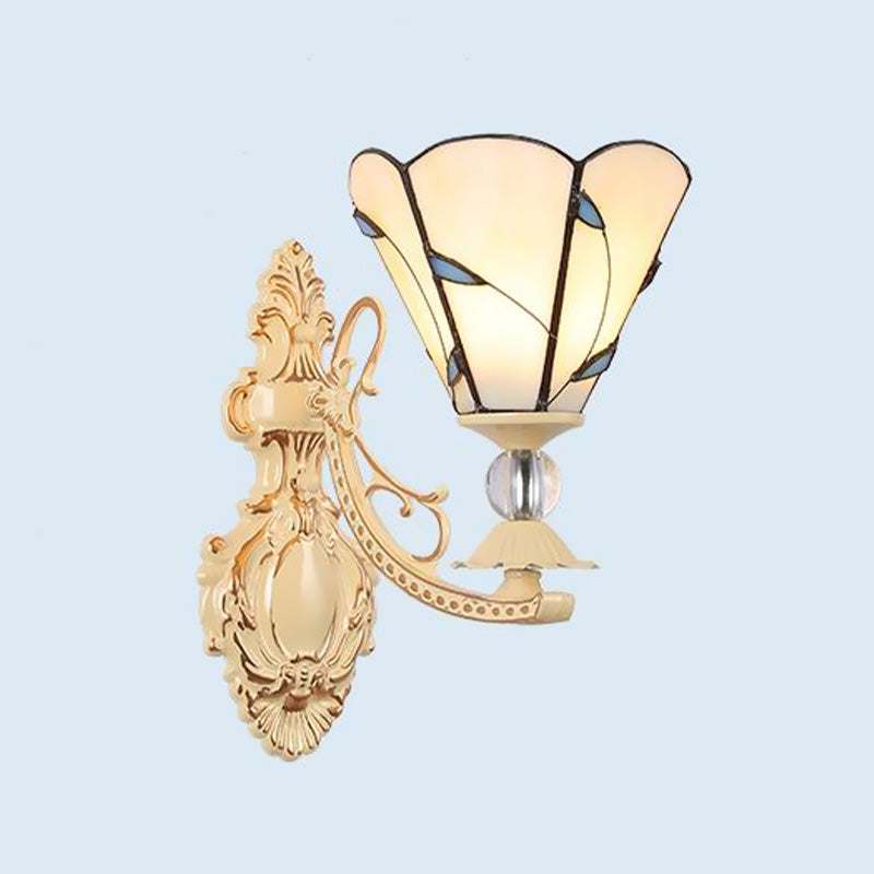Schneiden Glas Weiß/Rot/Rosa Wandleuchte Kegel/Blume/Dome 1 Licht Mediterrane Wandlampe für Außenbereich