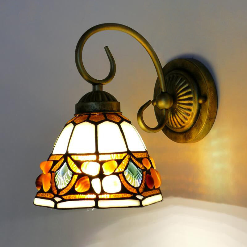 Dome Wandbeleuchtung Idee Tiffany Buntglas/Beige/Grün Buntglas 1 Licht Weiß/Messing Wandleuchte mit Stein Dekor
