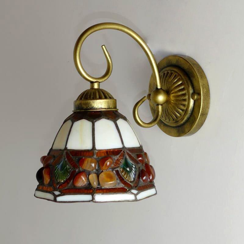 Dome Wandbeleuchtung Idee Tiffany Buntglas/Beige/Grün Buntglas 1 Licht Weiß/Messing Wandleuchte mit Stein Dekor