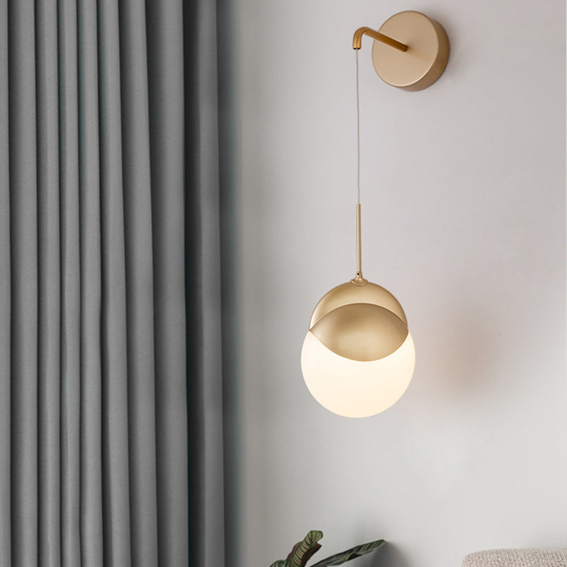 Frendorf | 1 Bulb Wohnzimmer Wandlampe Moderne Gold Wandleuchte mit rundem Milchglasschirm