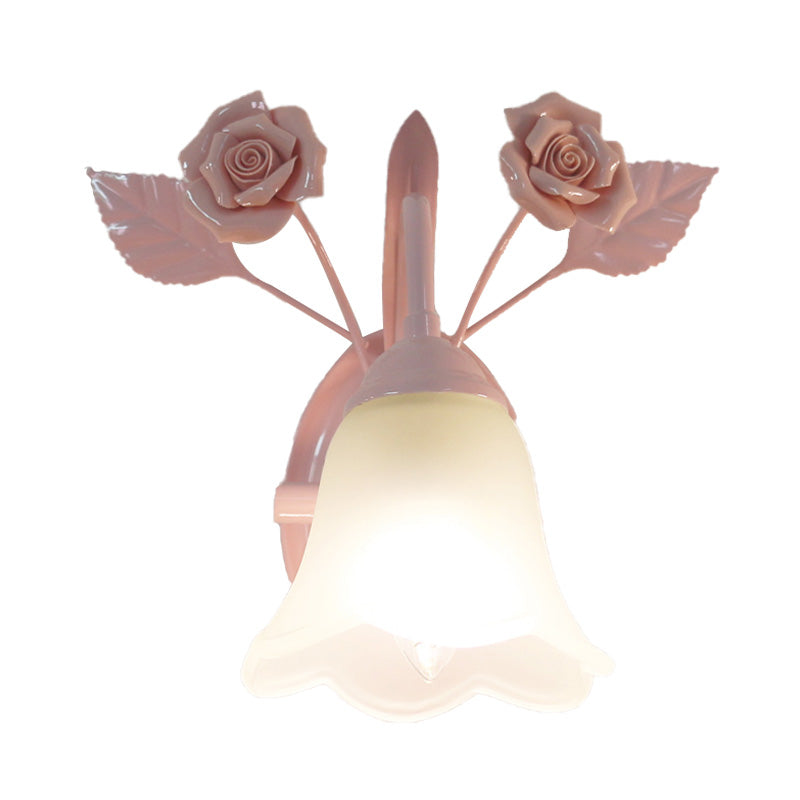 Frendorf | Ivoor Glazen Bloem Wandlamp Platteland 1 Hoofd Woonkamer Wandverlichting Armatuur in Wit/Roze/Blauw