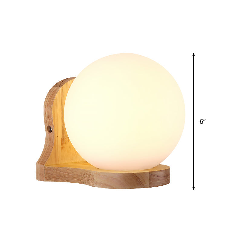Frendorf | Modernisme 1 Gloeilamp Wandverlichting Houten Sferische Wandlamp met Melkglas Schaduw