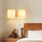 Frendorf | 2 Glühbirnen Schlafzimmer Wandleuchte Asiatisches Holz Wandmontierte Lampe mit Zylindrischem Weißem Glas-Schirm
