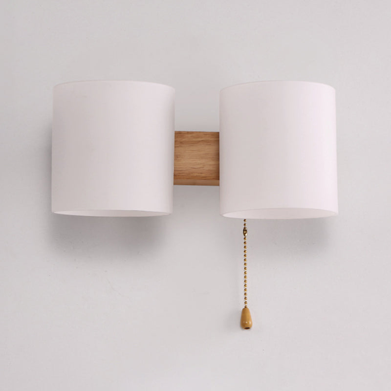 Frendorf | 2 Glühbirnen Schlafzimmer Wandleuchte Asiatisches Holz Wandmontierte Lampe mit Zylindrischem Weißem Glas-Schirm