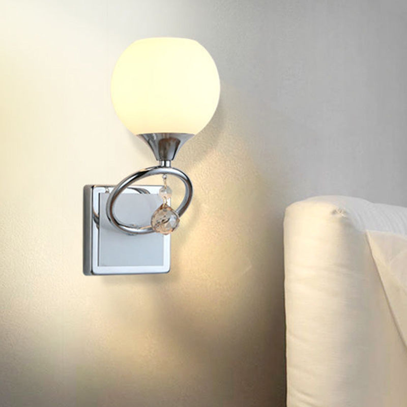 Frendorf | Dome Schlafzimmer Wandleuchte Traditionelles Frosted Glas 1 Kopf Gold/Chrom Wandbeleuchtung mit Kristallkugel