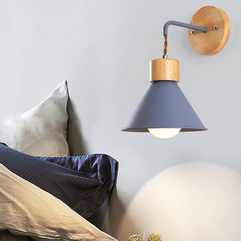 Frendorf | Kegelvormige Metallic Wandlamp Nordic Stijlvolle 1 Licht Blauw/Roze/Wit Wandmontage Lamp met Houten Kap