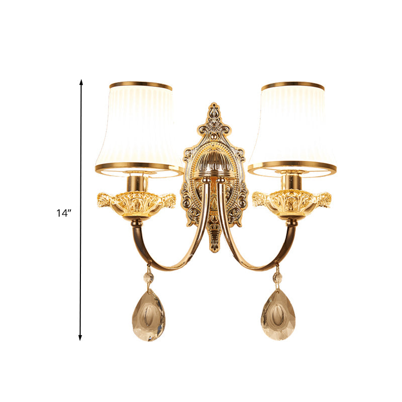 Frendorf | 1/2-Licht Ausladende Wandleuchte Sconce Traditionalismus Messing Satiniertes Weißes Glas Wandleuchtenarmatur mit Kristallverzierung