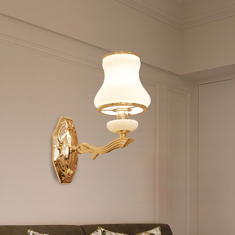Frendorf | Bell Schlafzimmer Wandlampe Wand sconce Traditionell Opal Satinierte Glas 1/2 Glühbirnen Messing Wandlampe mit klarem Kristall Tropfen
