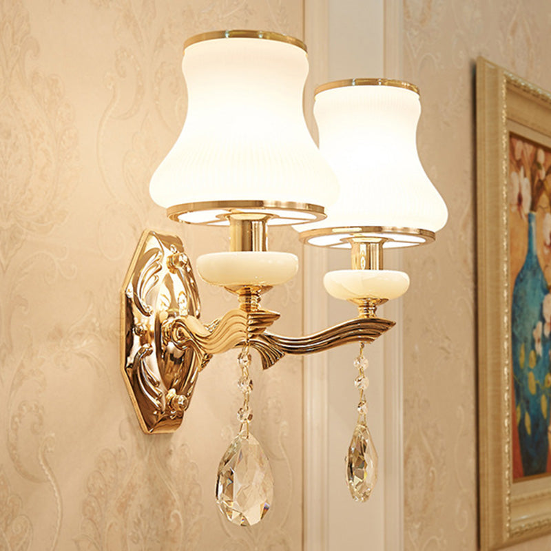 Frendorf | Bell Schlafzimmer Wandlampe Wand sconce Traditionell Opal Satinierte Glas 1/2 Glühbirnen Messing Wandlampe mit klarem Kristall Tropfen