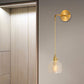 Frendorf | 1 Licht Wandmontage Verlichting Traditionele Koepel/Kegel Duidelijk Prismatic Glas LED Sconcelichtarmatuur in Goud