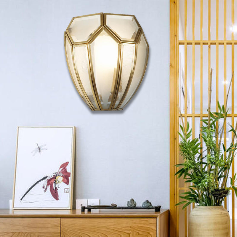 Frendorf | Gouden Afwerking Geometrische Wandlamp Traditioneel Metaal en Mondgeblazen Glas 1 Gloeilamp Wandlicht Sconces