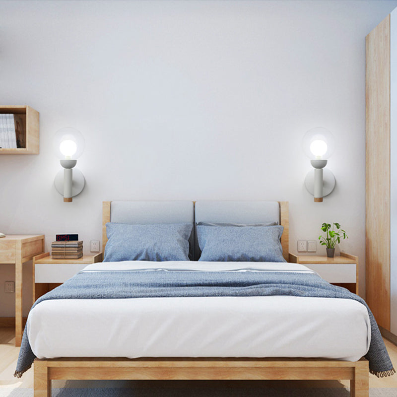 Armed Wall Lamp Modernismus Metall 1 Leuchtmittel Wandleuchte in Weiß mit klarem Glas-Schatten kugelförmig