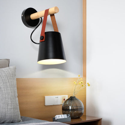 Frendorf | Metalen Kegel Wandlamp Modernist 1 Kop Wit/Zwart Wandverlichting Met Houten Arm