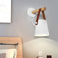 Frendorf | Metalen Kegel Wandlamp Modernist 1 Kop Wit/Zwart Wandverlichting Met Houten Arm