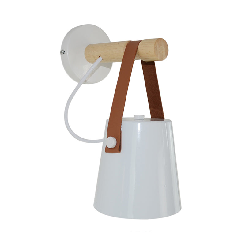 Frendorf | Metalen Kegel Wandlamp Modernist 1 Kop Wit/Zwart Wandverlichting Met Houten Arm