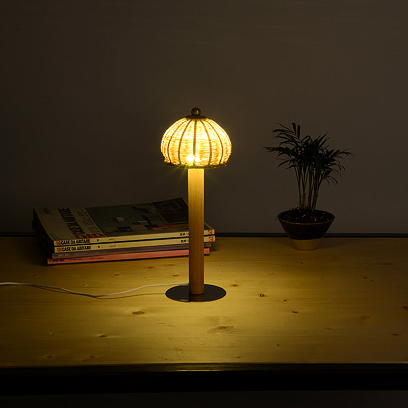 Japanische 1-Glühbirne Arbeitsbeleuchtung Holz handgearbeitet kleine Schreibtischlampe mit Bambusschirm
