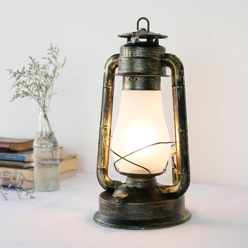 Frendorf | LuxeLume Retro Kerosin Tischlampe | Nostalgische Öllampe | 1-flammige Deko-Laterne