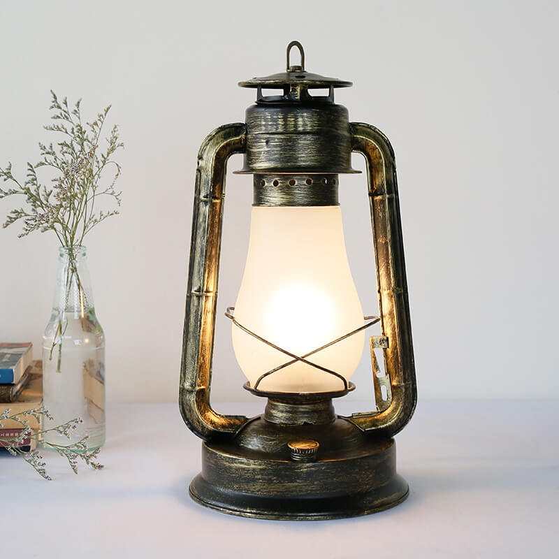 Frendorf | LuxeLume Retro Kerosin Tischlampe | Nostalgische Öllampe | 1-flammige Deko-Laterne