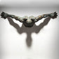 3D Durch Wand Figur Skulptur Harz Elektroplattierung Imitation Kupfer Abstract Kletternder Mann Statue Wohnzimmer Wohnkultur