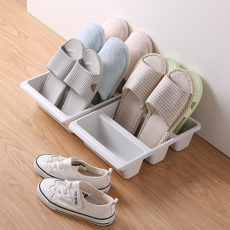 Einfaches, leichtes, modernes Schuhregal