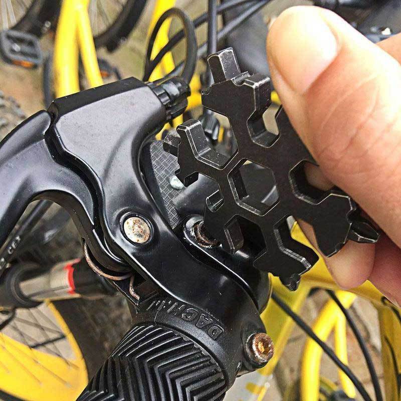 Frendorf | 18-in-1 Edelstahl Schneeflocken Multi-tool