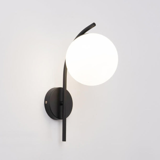 Frendorf | GlobeArc Nordic LED Wandleuchte | Glas-Kugel | 1-flammig | Modernes Design | Deko für Zuhause