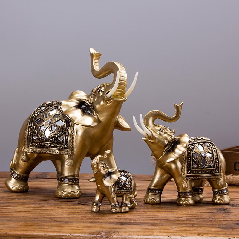 Frendorf | Goldener Elefant Statue