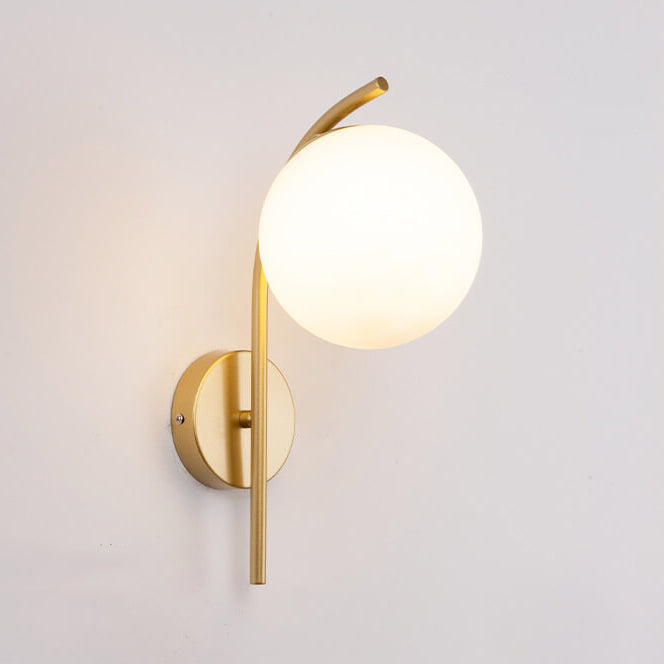Frendorf | GlobeArc Nordic LED Wandleuchte | Glas-Kugel | 1-flammig | Modernes Design | Deko für Zuhause