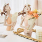 Frendorf | ButterflyAura Mädchenfigur Deko | Stilvolle Schmetterlings-Mädchen Ornamente | Vase & Tablett Design