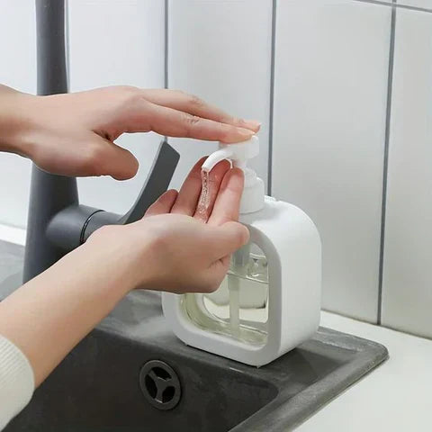SkandiPure Seifenspender – Minimalistisches nordisches Design für moderne Räume