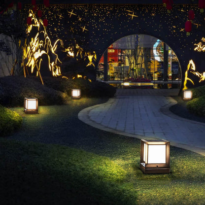 Frendorf | LumeEdge LED Solarleuchte | Quadratisches Design | Wasserdicht | Außenbeleuchtung für Rasen & Zaun | Verschiedene Größen