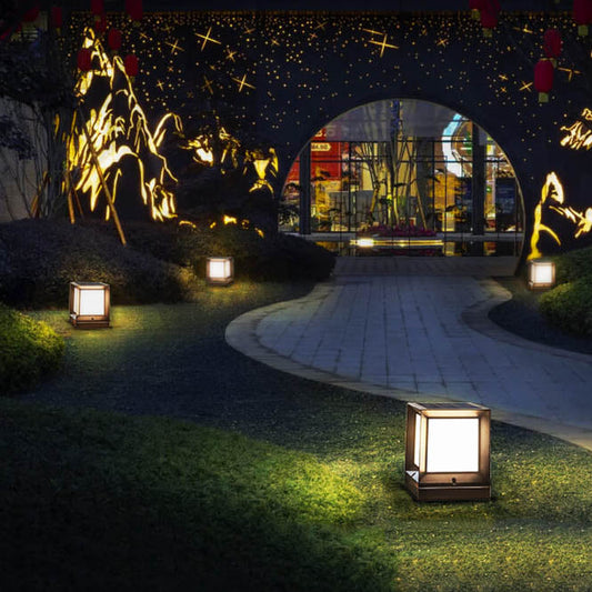 Frendorf | LumeEdge LED Solarleuchte | Quadratisches Design | Wasserdicht | Außenbeleuchtung für Rasen & Zaun | Verschiedene Größen