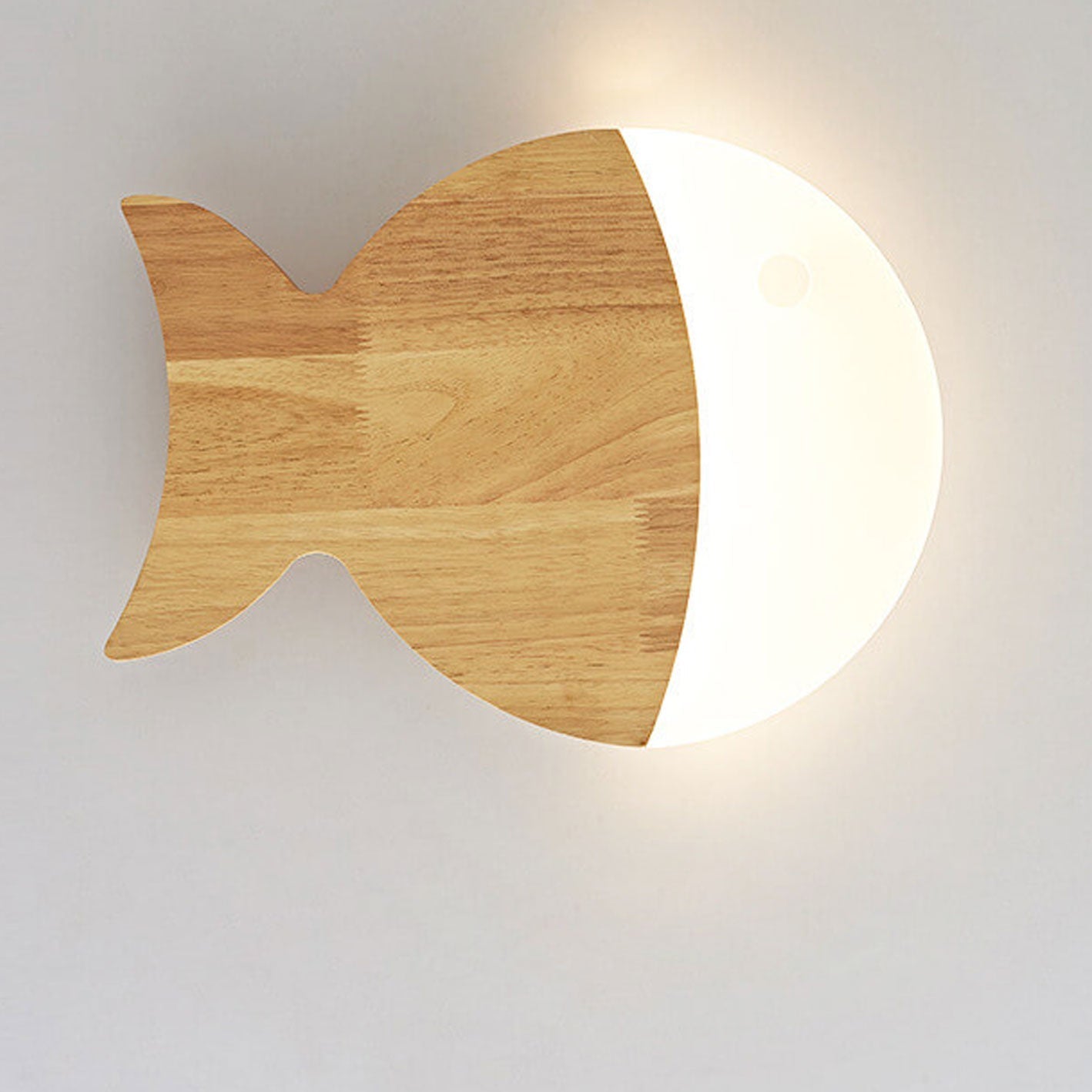 Frendorf | Fynnora Nordic Wandlampe | Eiche & Acryl | Minimalistisches Fisch-Design | LED Beleuchtung