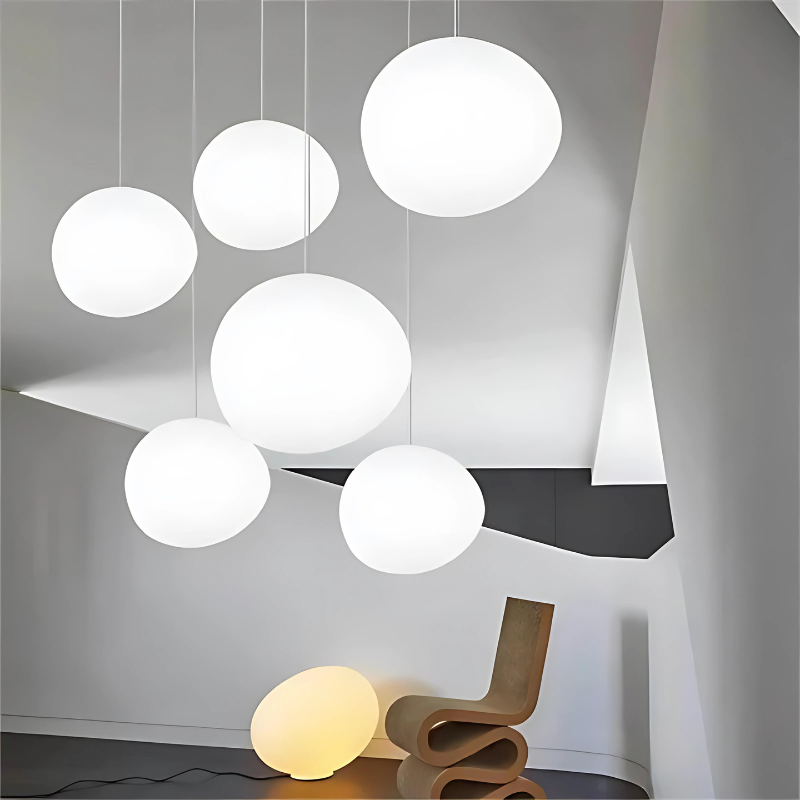 Elegante Glas-Kiesel-Pendelleuchte